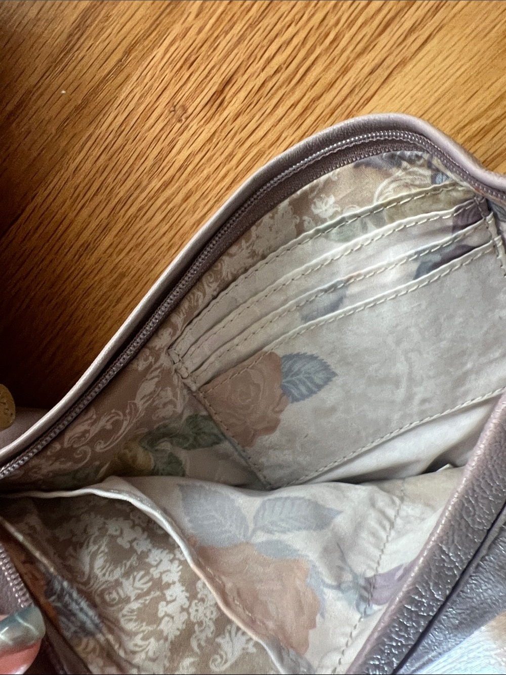 Sash Crossbody bag - Picture 5 of 8